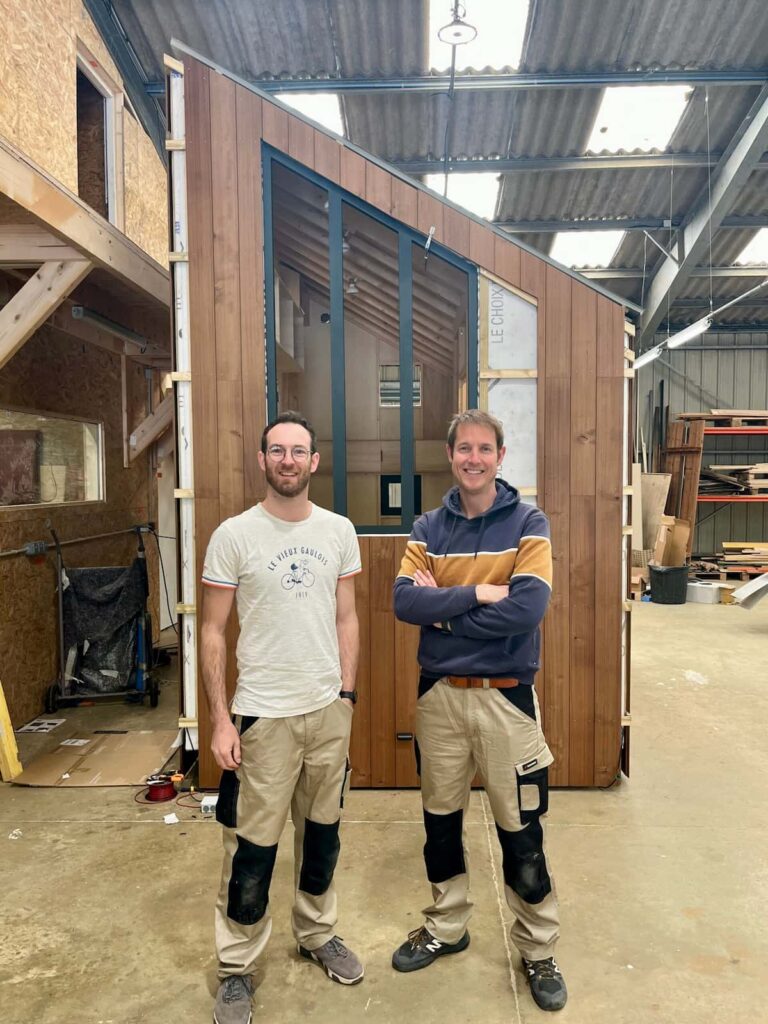Studio mobile TYMUP en fabrication par les cofondateurs